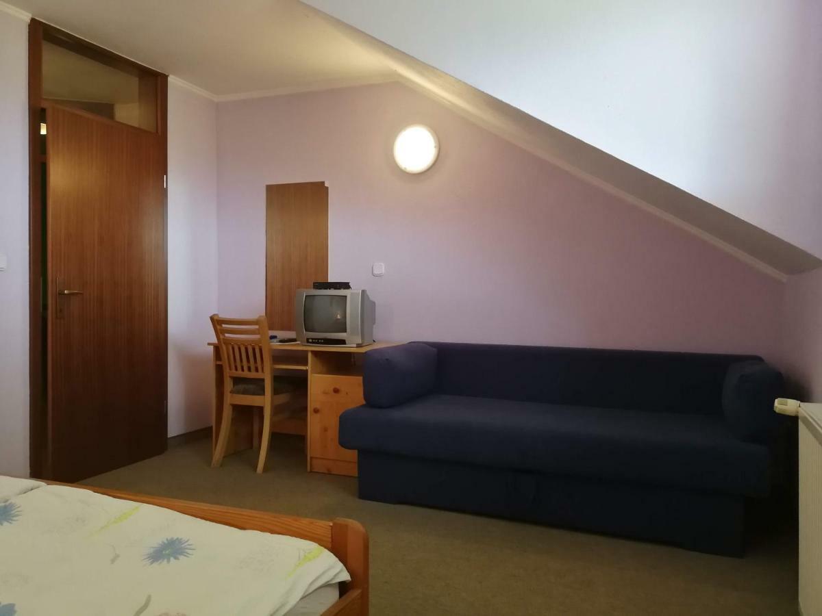 Kavana I Sobe Monika Hotel Grabrovnik Luaran gambar