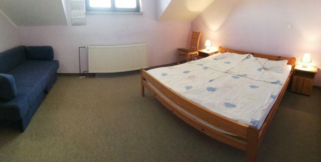 Kavana I Sobe Monika Hotel Grabrovnik Luaran gambar