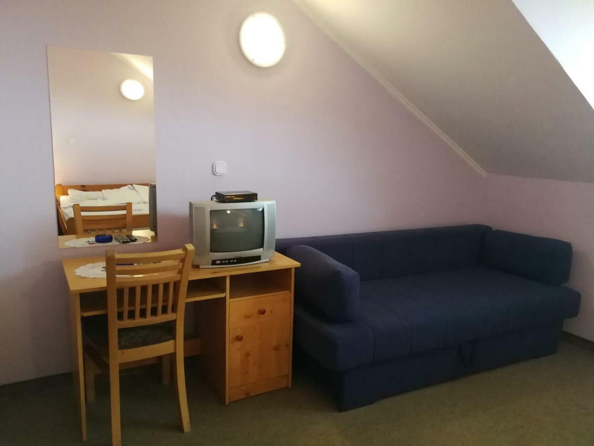 Kavana I Sobe Monika Hotel Grabrovnik Luaran gambar