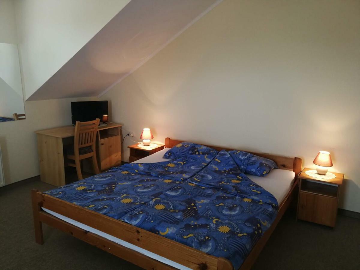 Kavana I Sobe Monika Hotel Grabrovnik Luaran gambar